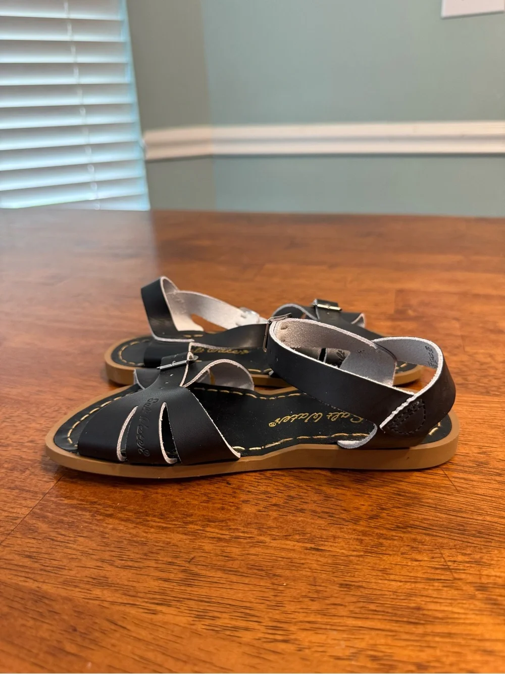 Salt Water Sandals The Original Black Leather Kids Size 13 Youth Strappy